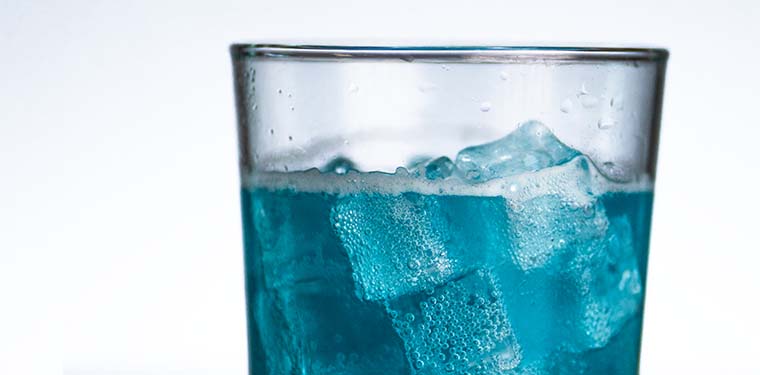 FUL sparkling spirulina drink macro ice blue